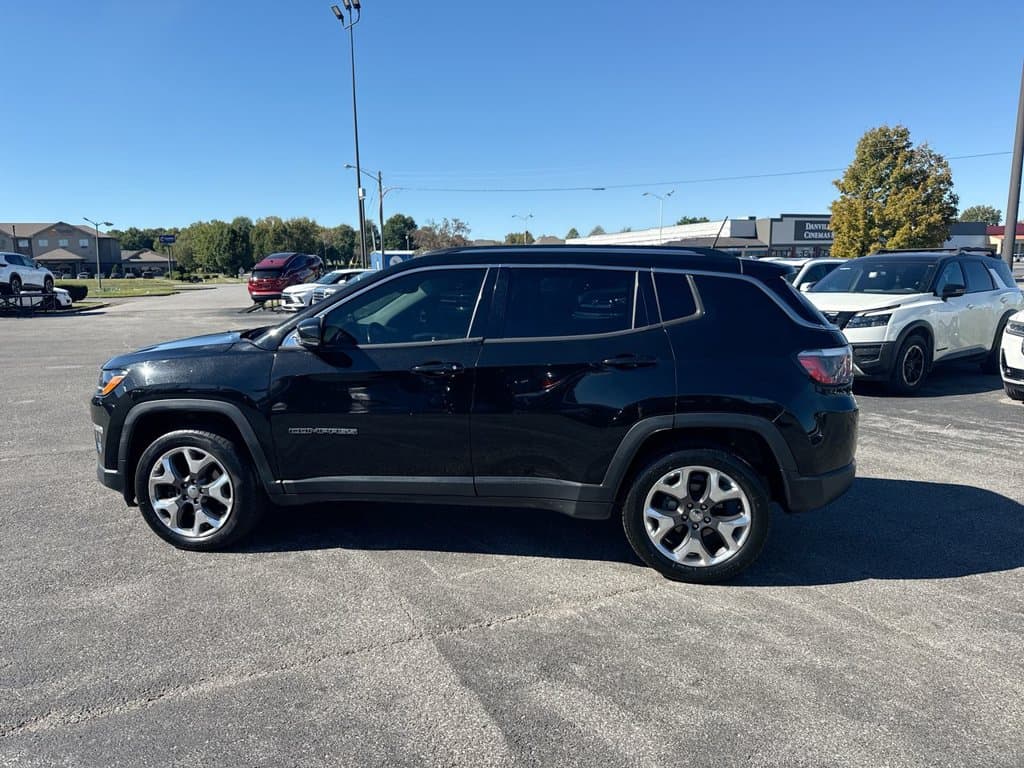 Pre-Owned 2020 Jeep Compass Limited - photo - 2