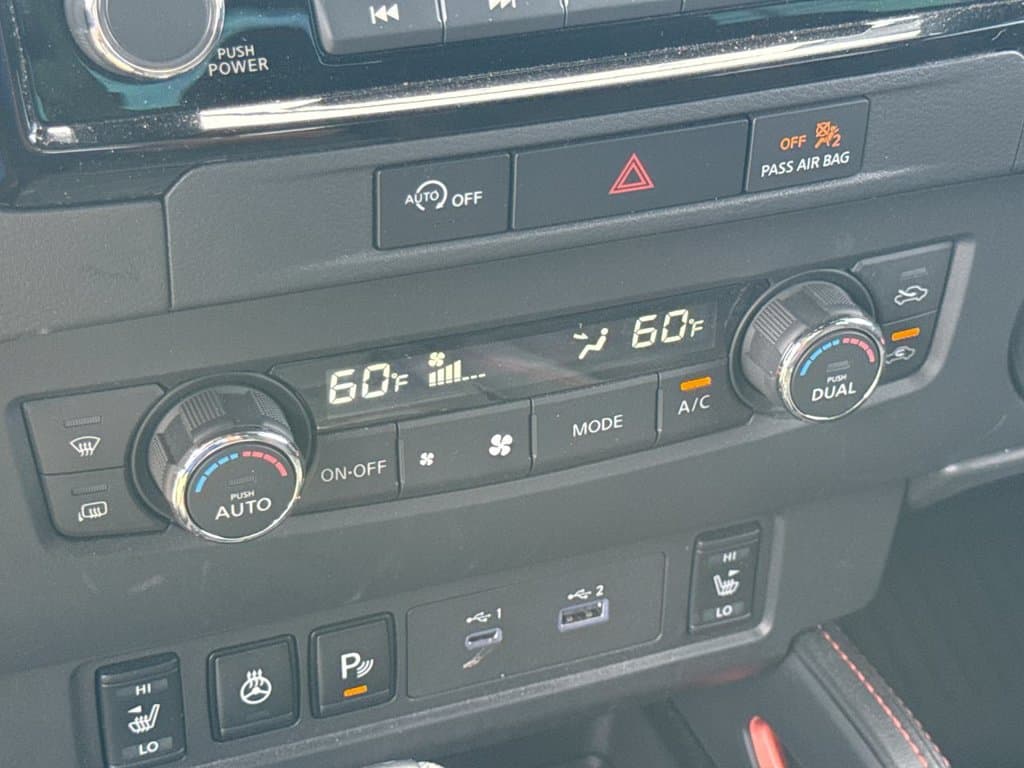 Pre-Owned 2024 Nissan Frontier PRO-4X - photo - 29