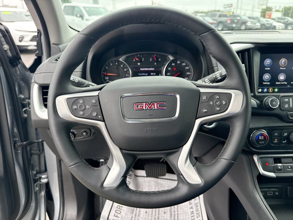 Pre-Owned 2024 GMC Terrain SLT - photo - 23