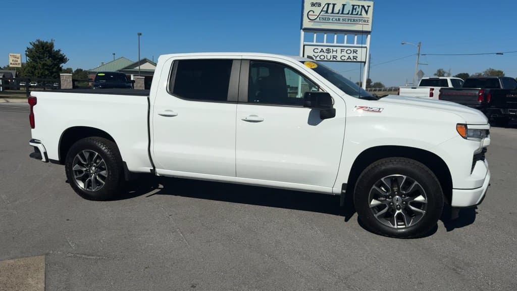 Pre-Owned 2023 Chevrolet Silverado 1500 RST - photo - 7