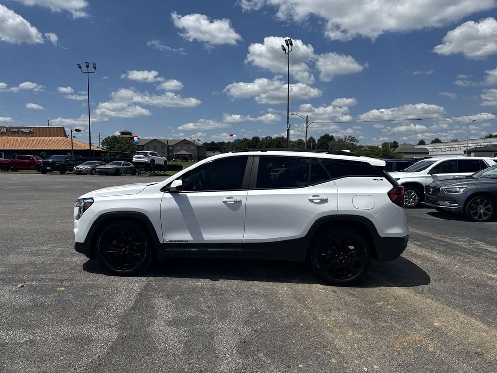 Pre-Owned 2022 GMC Terrain SLE - photo - 10