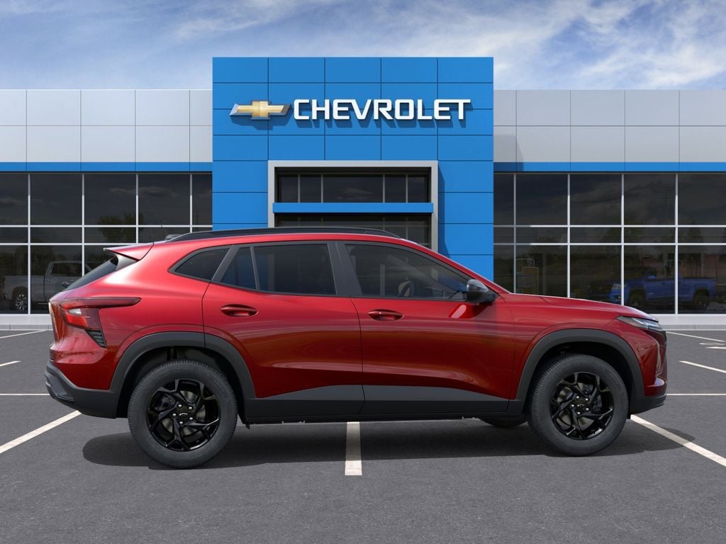 New 2026 Chevrolet Trax LT - photo - 4