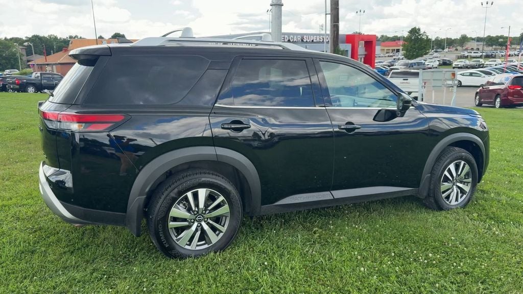 Pre-Owned 2024 Nissan Pathfinder SL - photo - 6