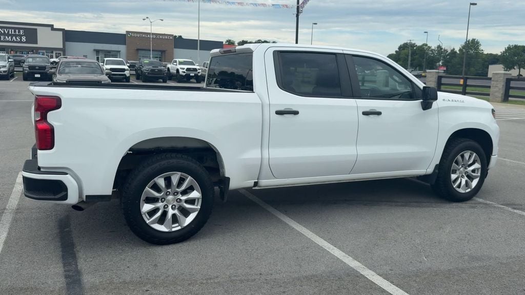 Pre-Owned 2022 Chevrolet Silverado 1500 Custom - photo - 6