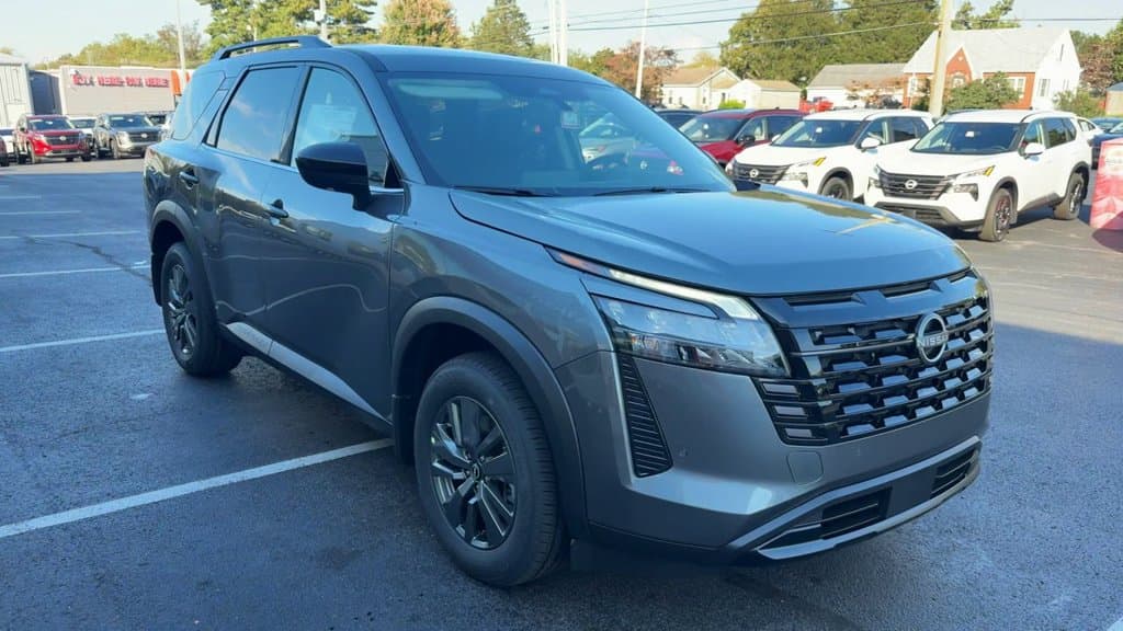 New 2026 Nissan Pathfinder SV - photo - 8