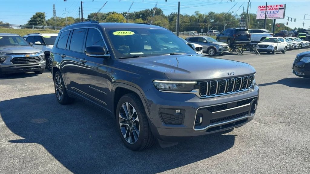 Pre-Owned 2023 Jeep Grand Cherokee L Overland - photo - 8