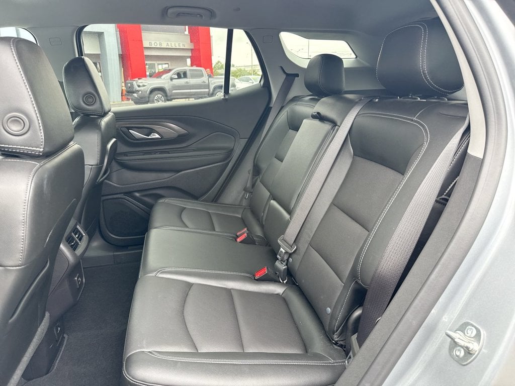 Pre-Owned 2024 GMC Terrain SLT - photo - 19