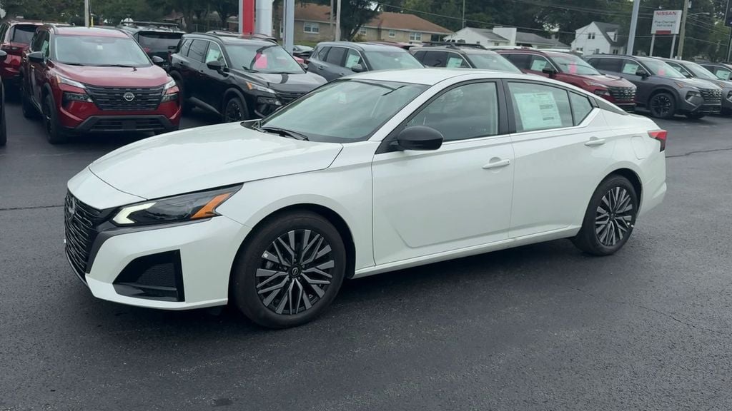 New 2026 Nissan Altima 2.5 SV - photo - 2
