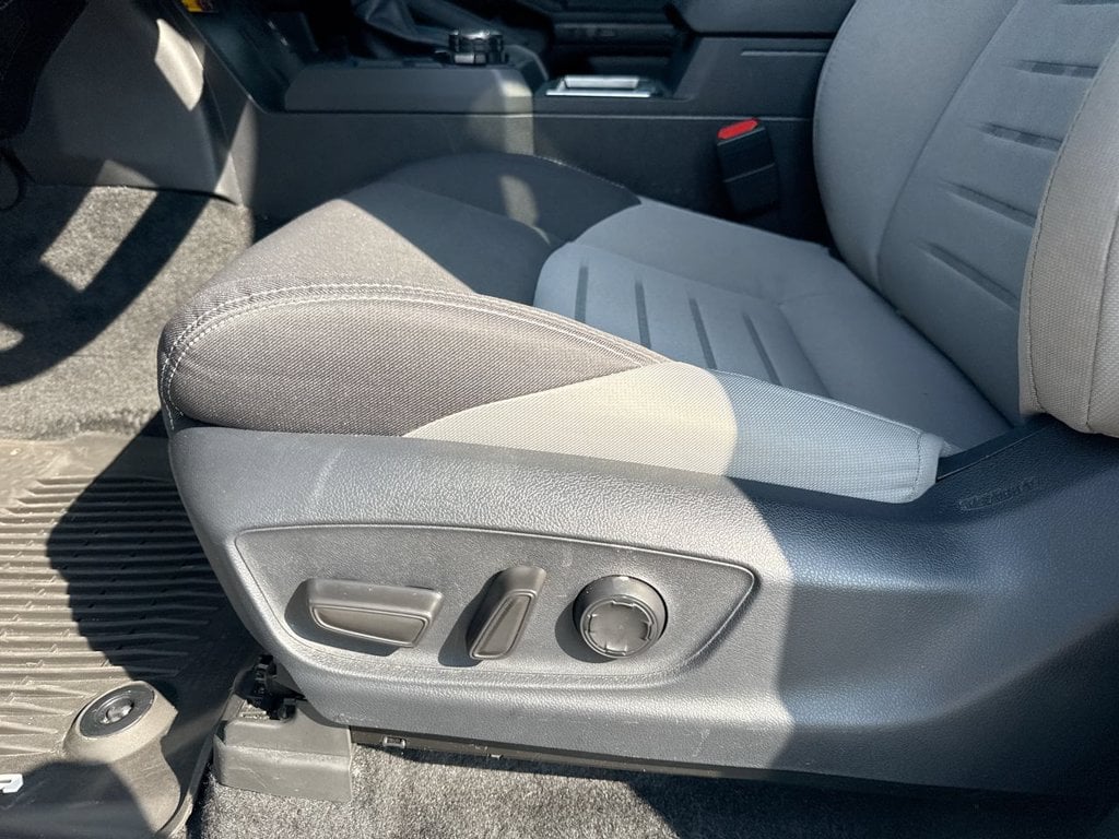 Pre-Owned 2025 Toyota Tacoma Hybrid TRD Sport - photo - 21