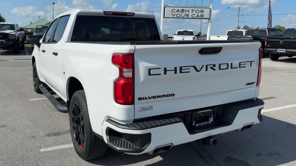 Pre-Owned 2023 Chevrolet Silverado 1500 RST - photo - 4