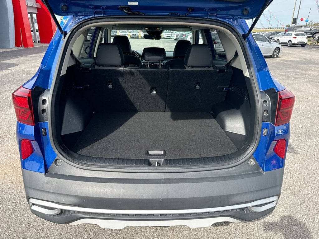 Pre-Owned 2021 Kia Seltos S - photo - 16