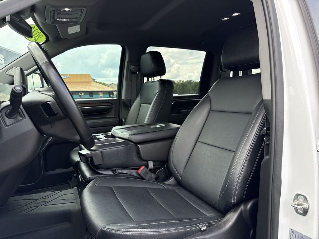 Pre-Owned 2024 Chevrolet Silverado 2500HD LT - photo - 20