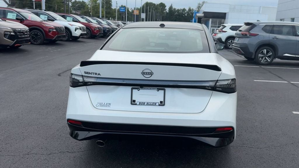 New 2027 Nissan Sentra SR - photo - 5