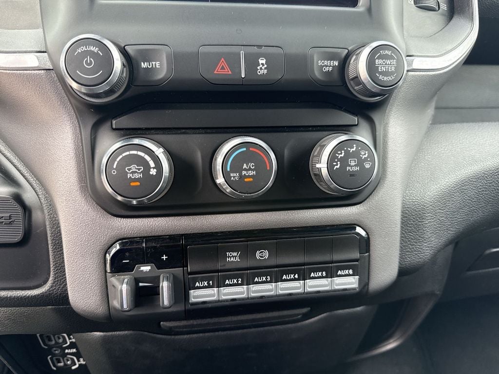 Pre-Owned 2022 Ram 2500 Big Horn - photo - 28