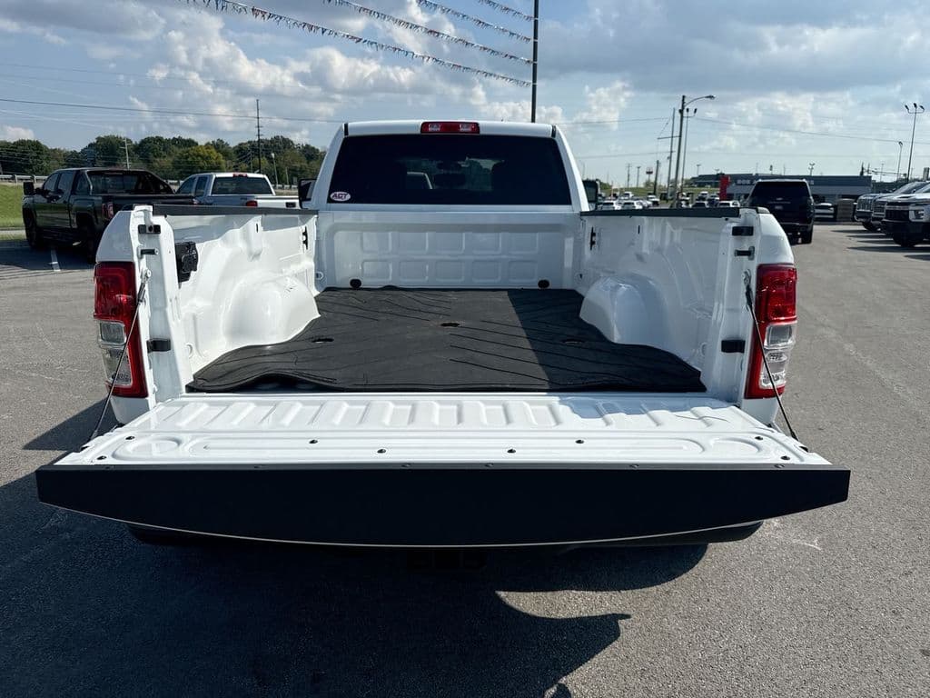 Pre-Owned 2024 Ram 3500 Tradesman - photo - 8