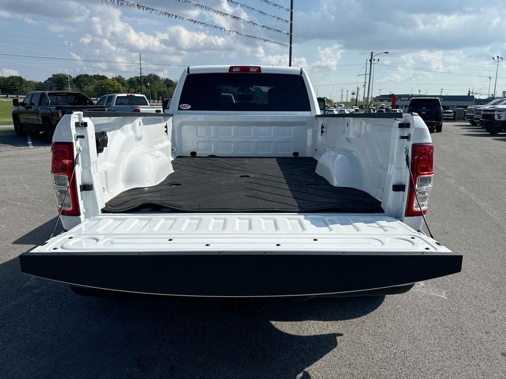 Pre-Owned 2024 Ram 3500 Tradesman - photo - 8
