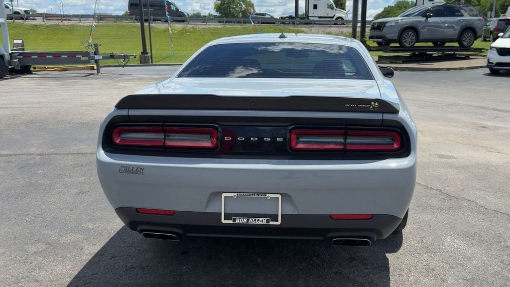 Pre-Owned 2022 Dodge Challenger R/T Scat Pack - photo - 5