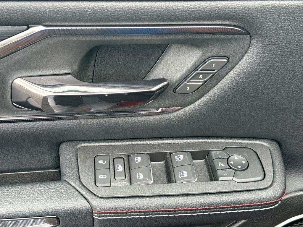 New 2026 Ram 1500 Laramie - photo - 19