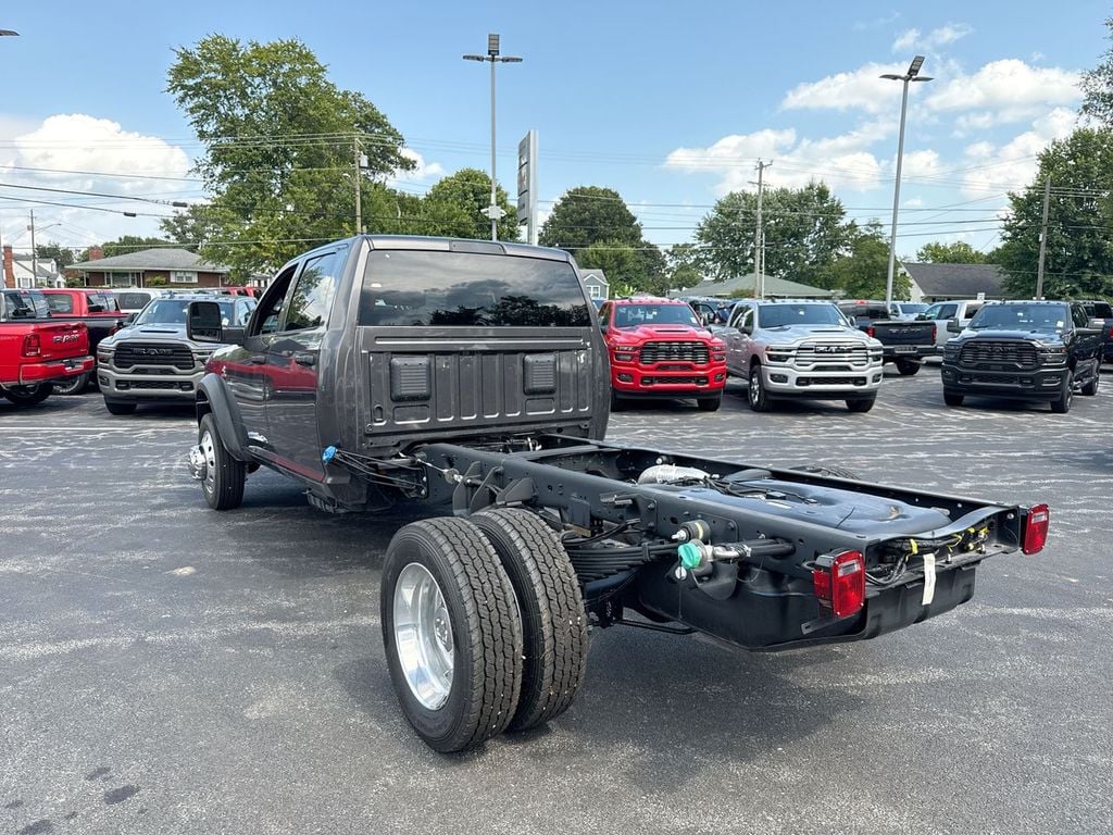 New 2026 Ram 4500HD Tradesman - photo - 11