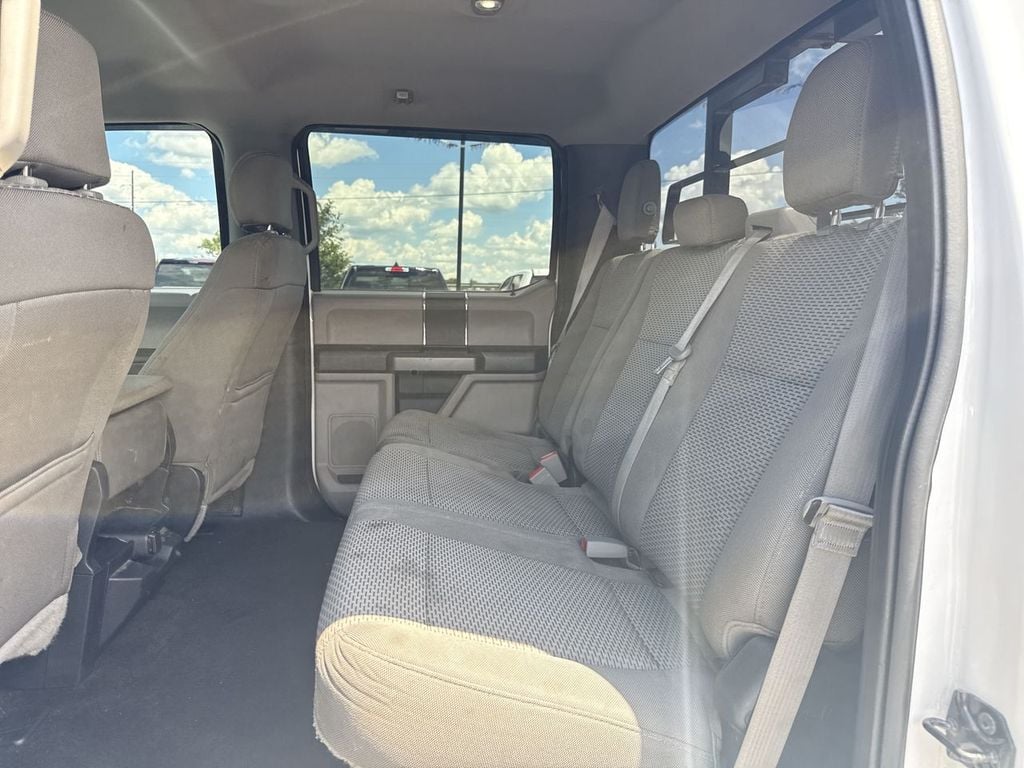 Pre-Owned 2018 Ford F-250SD XLT - photo - 18
