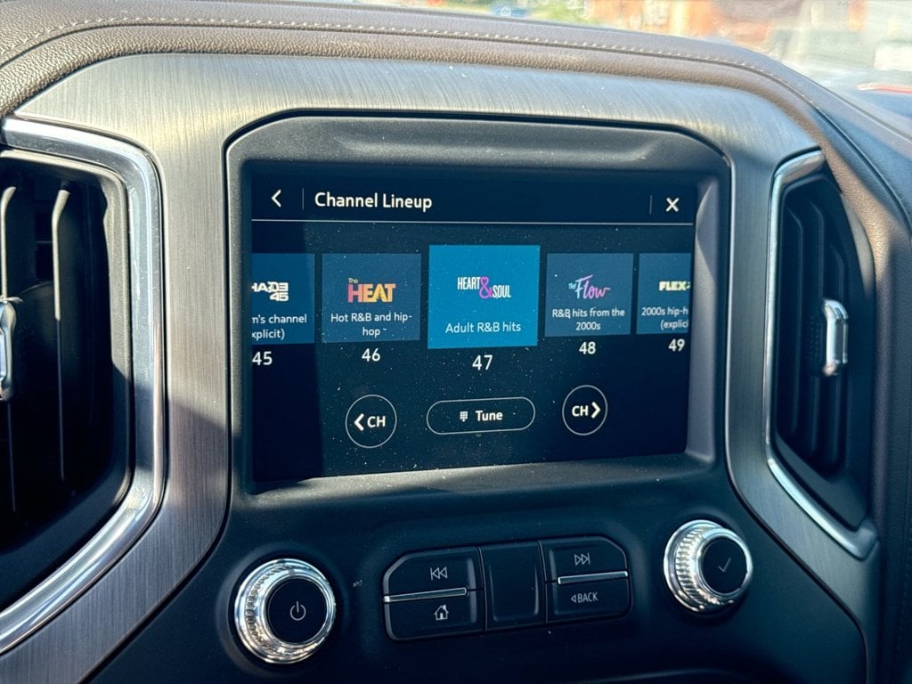 Pre-Owned 2021 GMC Sierra 2500HD Denali - photo - 26