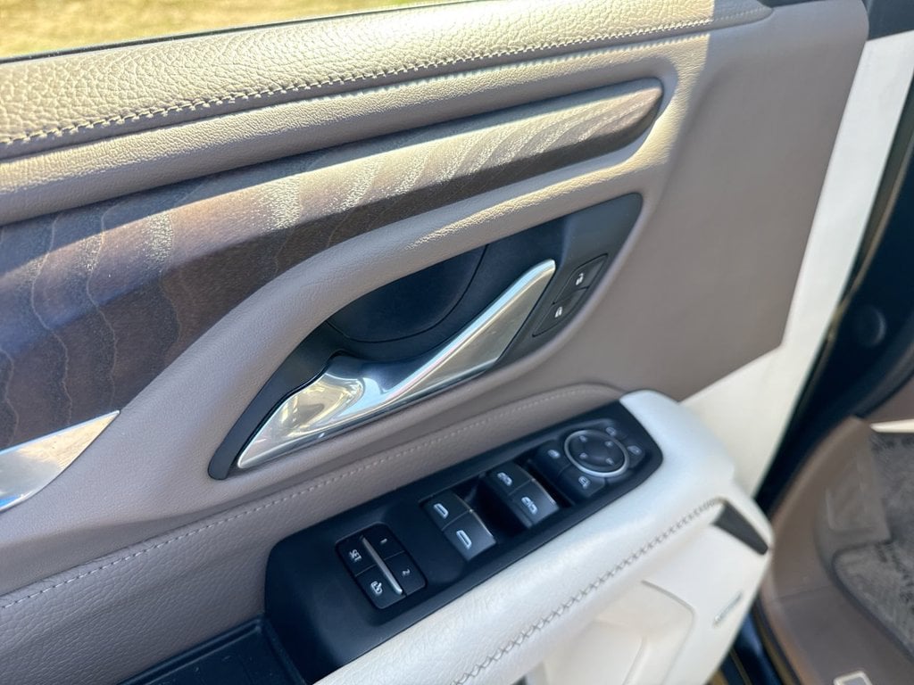 Pre-Owned 2023 GMC Yukon XL Denali - photo - 22