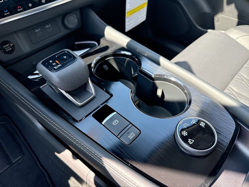 New 2026 Nissan Rogue Platinum - photo - 26