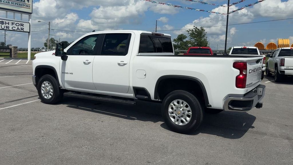 Pre-Owned 2023 Chevrolet Silverado 2500HD LT - photo - 3