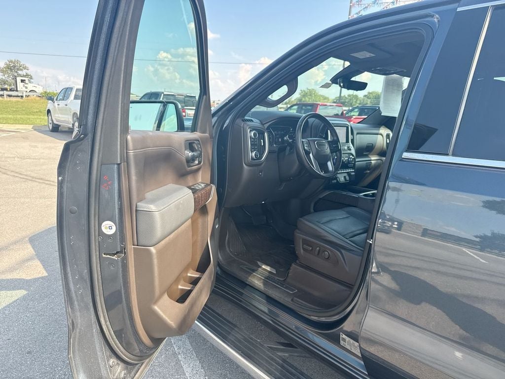 Pre-Owned 2019 GMC Sierra 1500 Denali - photo - 26