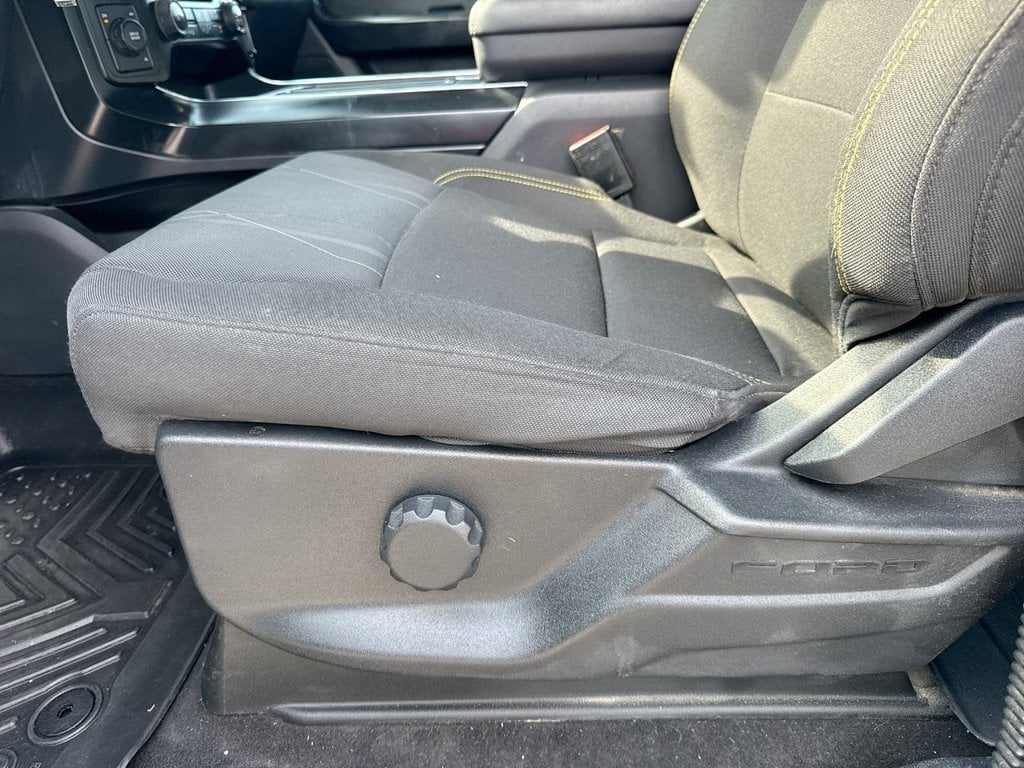 Pre-Owned 2024 Ford F-150 STX - photo - 21