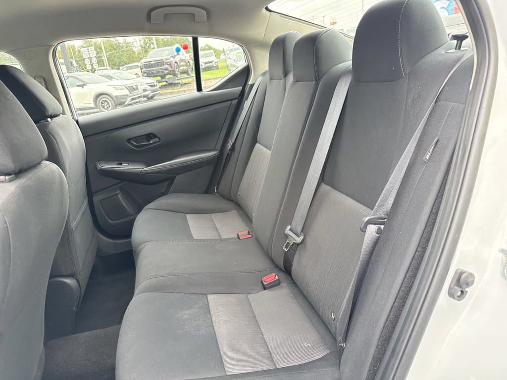 Pre-Owned 2024 Nissan Sentra SV - photo - 18