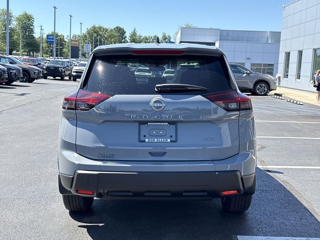 New 2026 Nissan Rogue SV - photo - 18