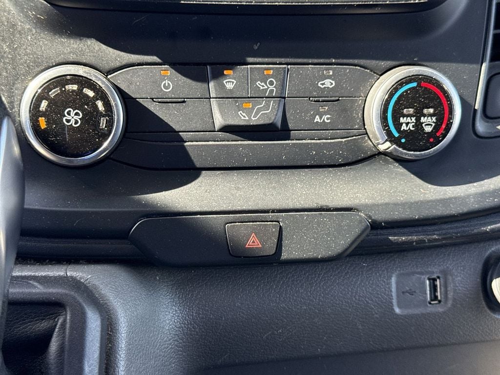 Pre-Owned 2023 Ford Transit-250 Base - photo - 27