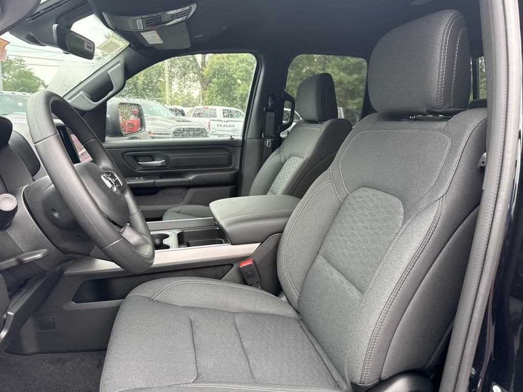 New 2026 Ram 1500 Express - photo - 20