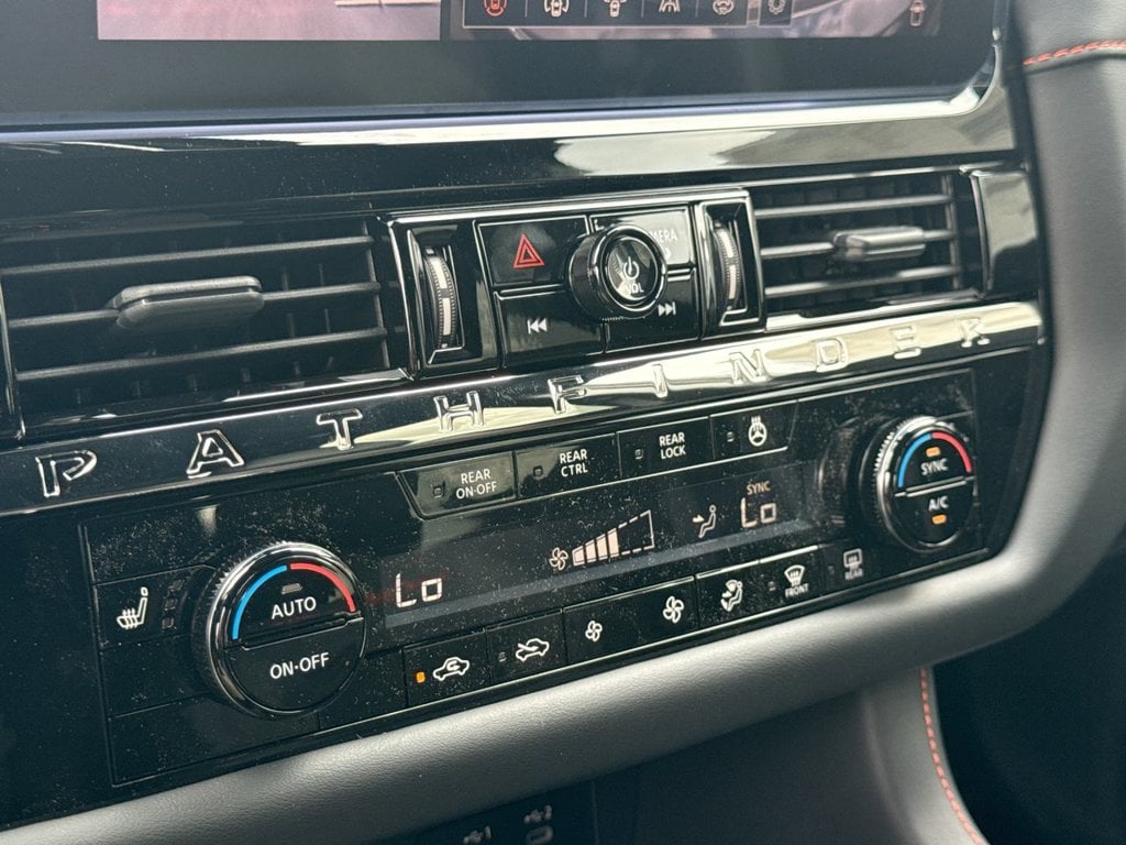 New 2026 Nissan Pathfinder Rock Creek - photo - 30