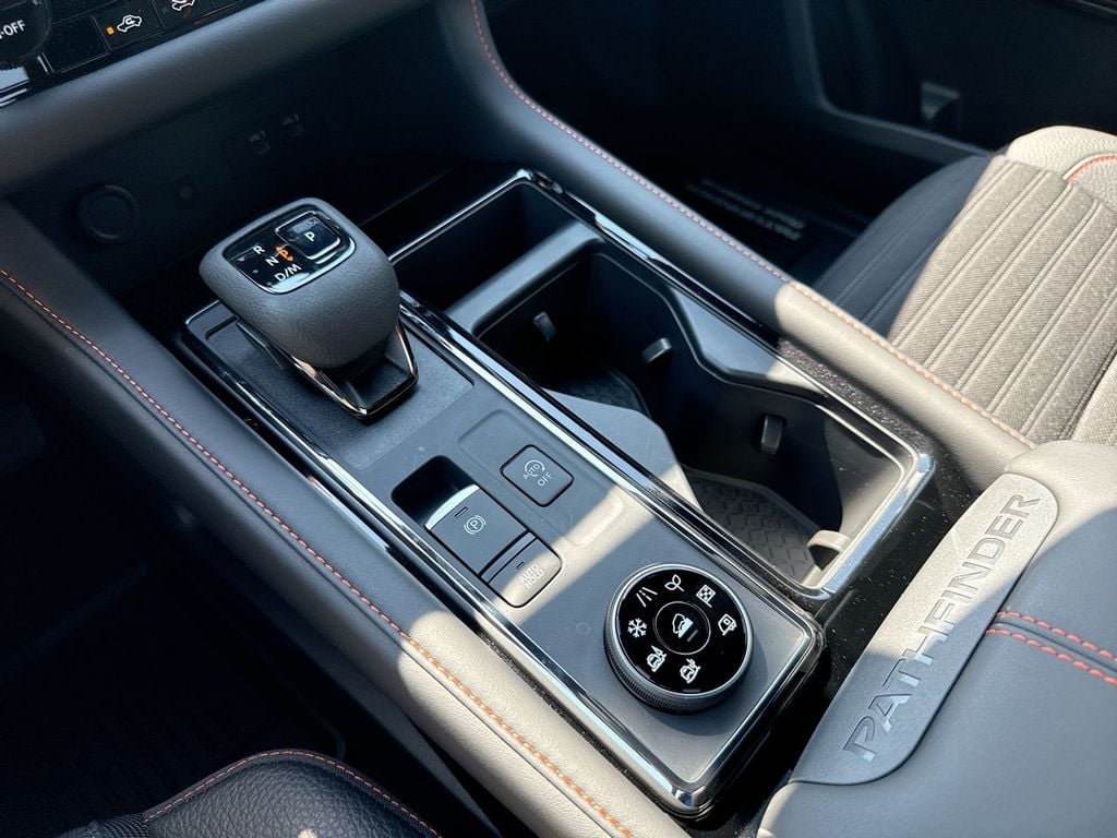 New 2026 Nissan Pathfinder Rock Creek - photo - 27