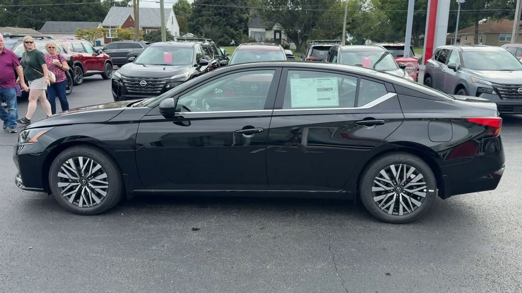 New 2026 Nissan Altima 2.5 SV - photo - 3