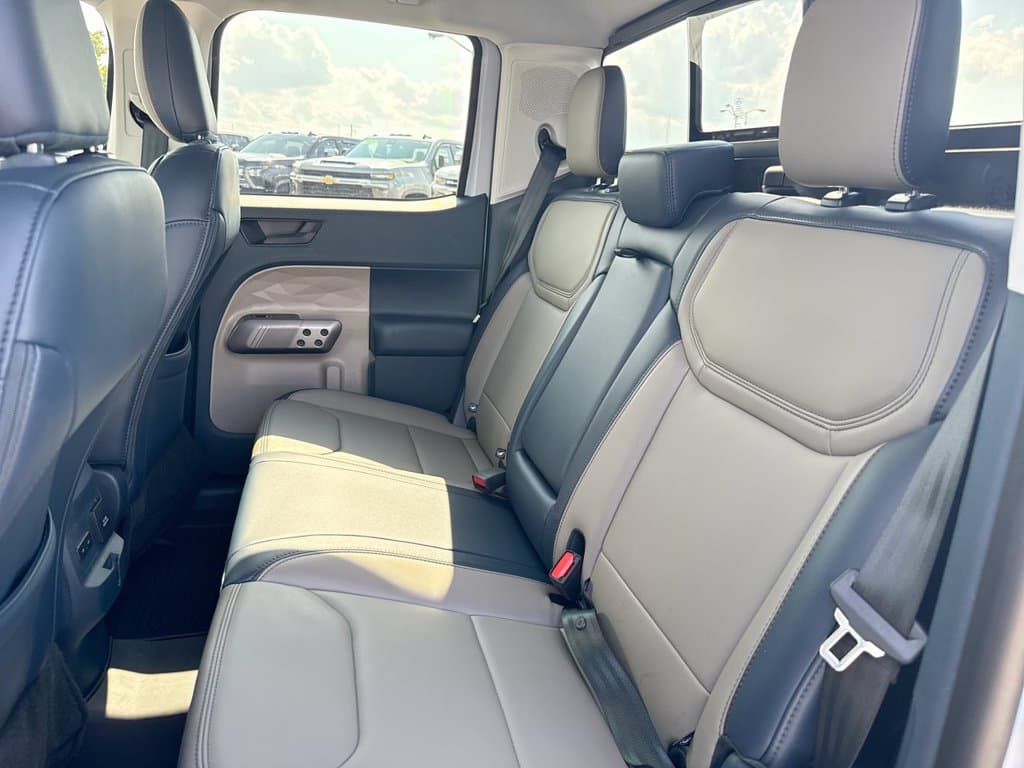 Pre-Owned 2026 Ford Maverick Lariat - photo - 18