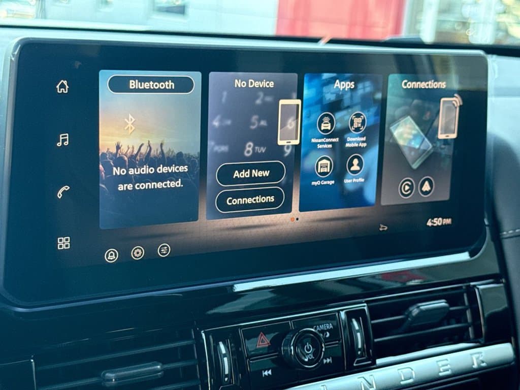 New 2026 Nissan Pathfinder SV - photo - 28