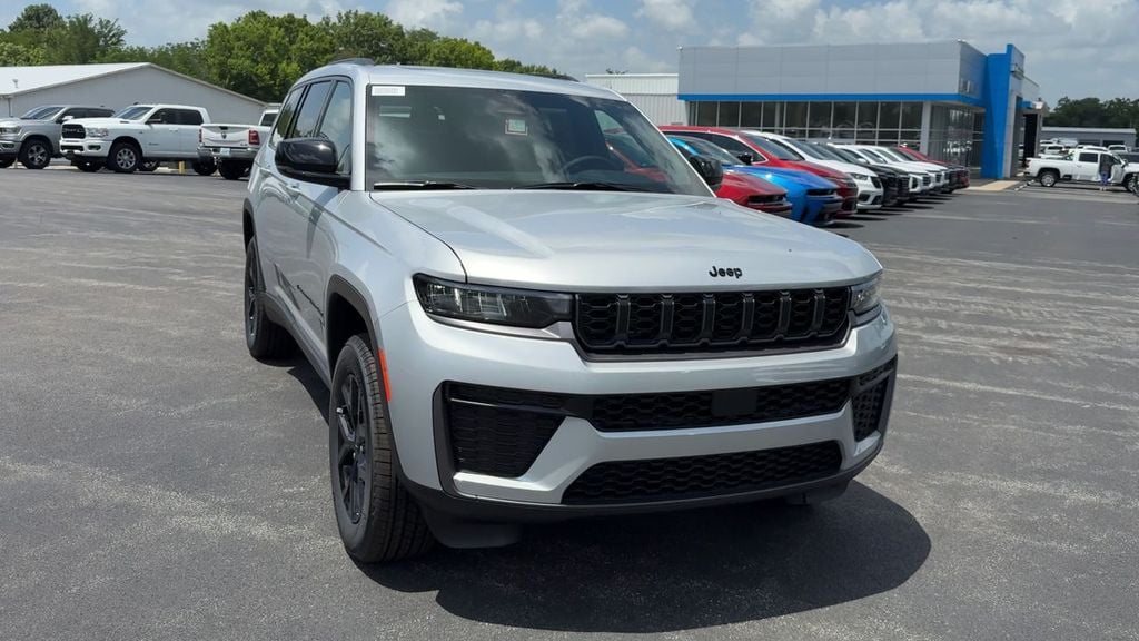 New 2026 Jeep Grand Cherokee L Altitude - photo - 8