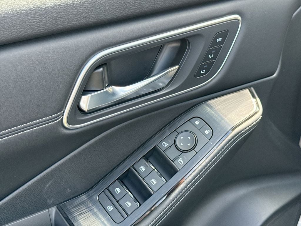 New 2026 Nissan Rogue Platinum - photo - 20