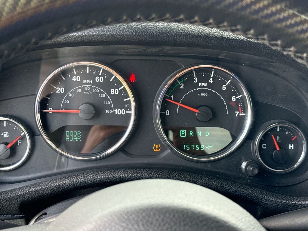 Pre-Owned 2015 Jeep Wrangler Sport - photo - 15