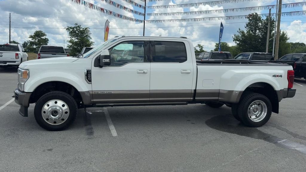 Pre-Owned 2022 Ford F-450SD King Ranch - photo - 2
