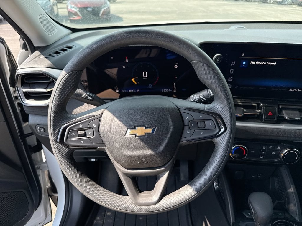 Pre-Owned 2024 Chevrolet TrailBlazer LT - photo - 22