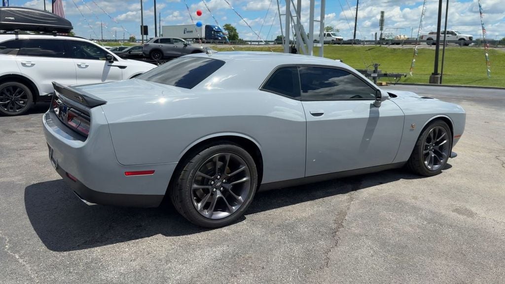 Pre-Owned 2022 Dodge Challenger R/T Scat Pack - photo - 6