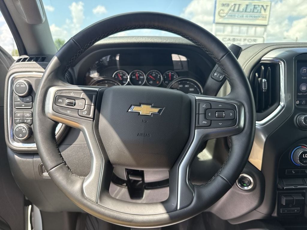 Pre-Owned 2023 Chevrolet Silverado 2500HD LT - photo - 22