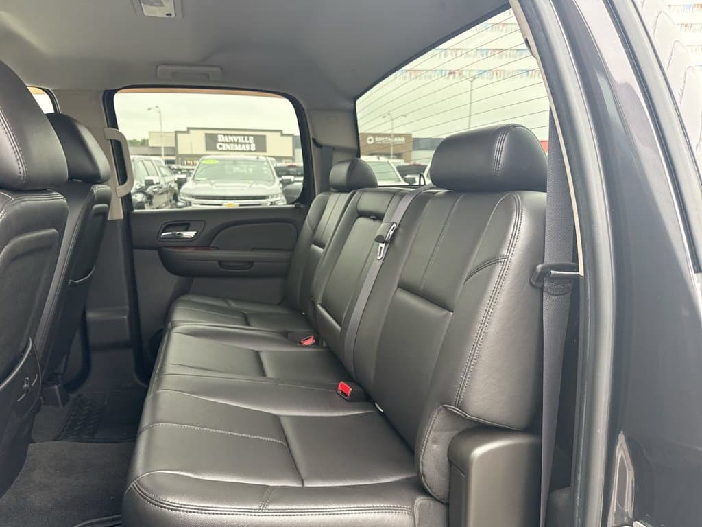 Pre-Owned 2011 Chevrolet Silverado 3500HD LTZ - photo - 10
