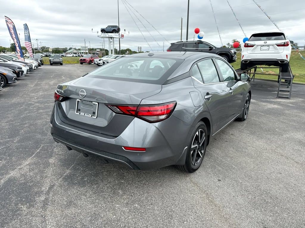 Pre-Owned 2025 Nissan Sentra SV - photo - 12