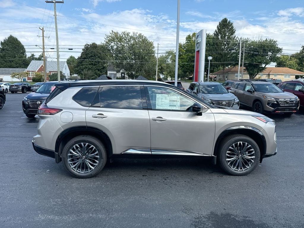 New 2026 Nissan Rogue Platinum - photo - 13