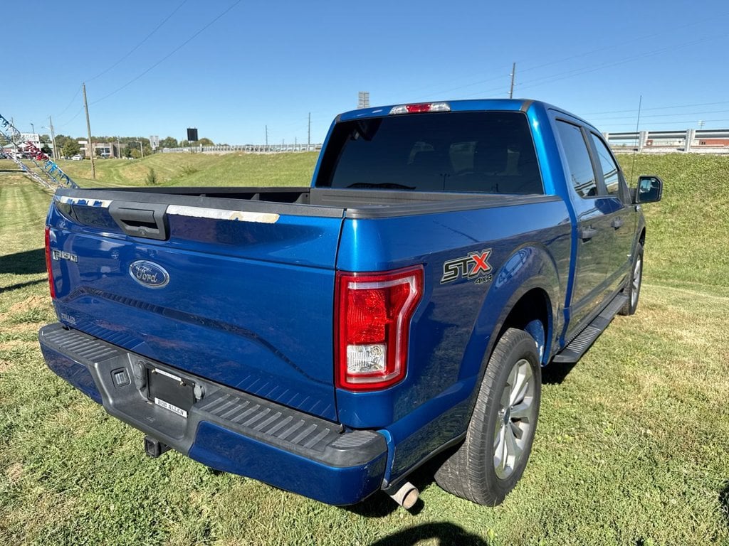 Pre-Owned 2017 Ford F-150 XL - photo - 4